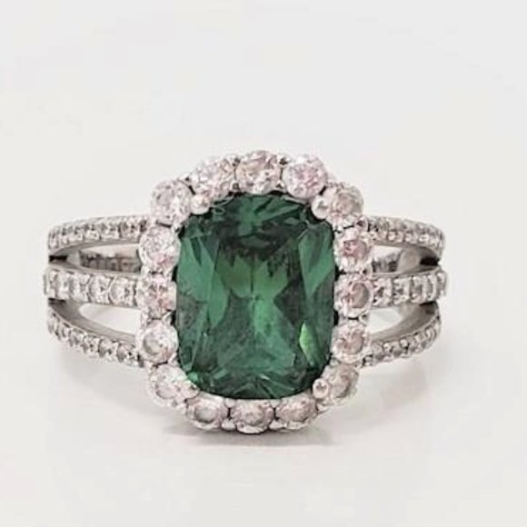 Kay Jewelers Jewelry - 925 Sterling Silver Created Emerald CZ's 3 Band Statement Cocktail Ring